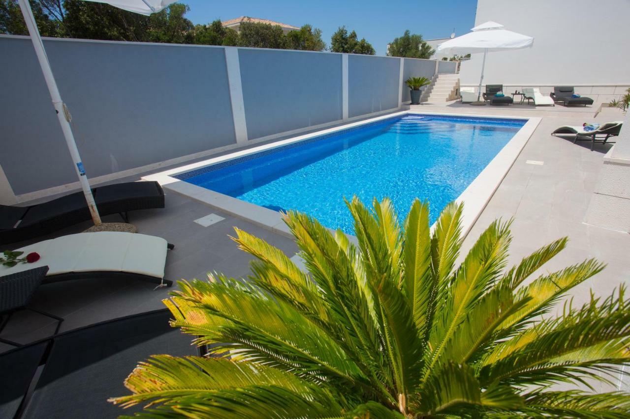 Hotel Paradise Punta Nečujam Exteriér fotografie